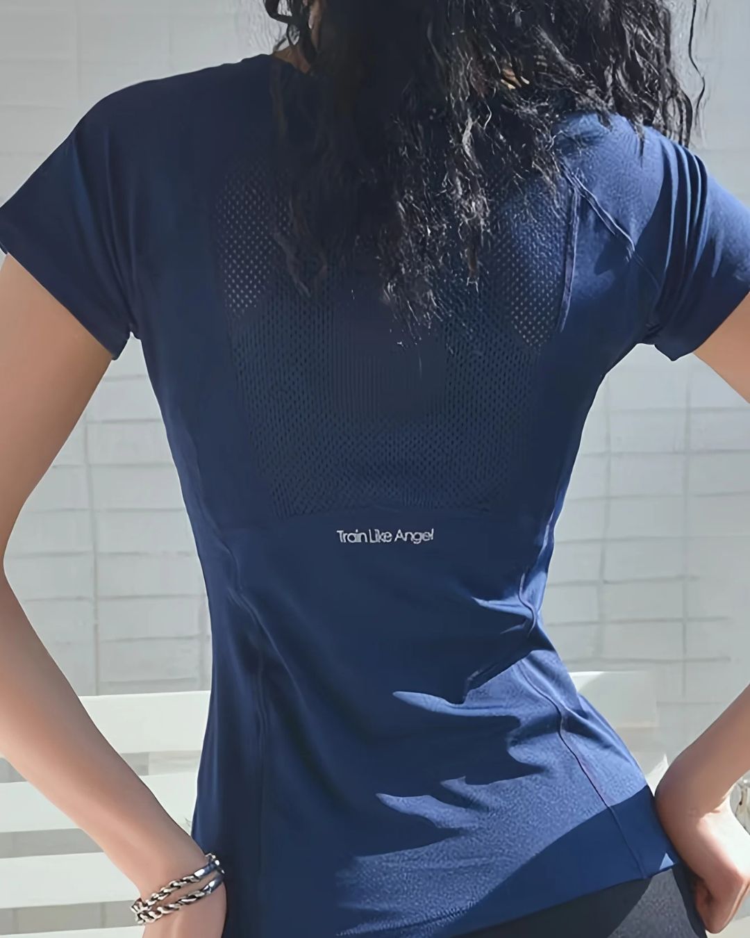T-Shirt de Sport Femme Été idéal randonnée – Dos Dégagé, Respirant & Séchage Rapide